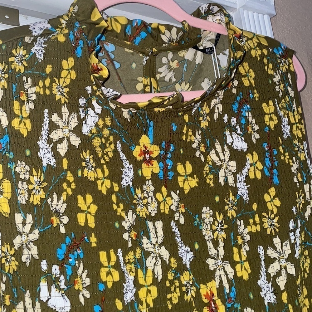 NWT  Floral print ruffle pockets dress  size 22/24 🌸🌺🌹 128 HARD TO FIND - Picture 3 of 6